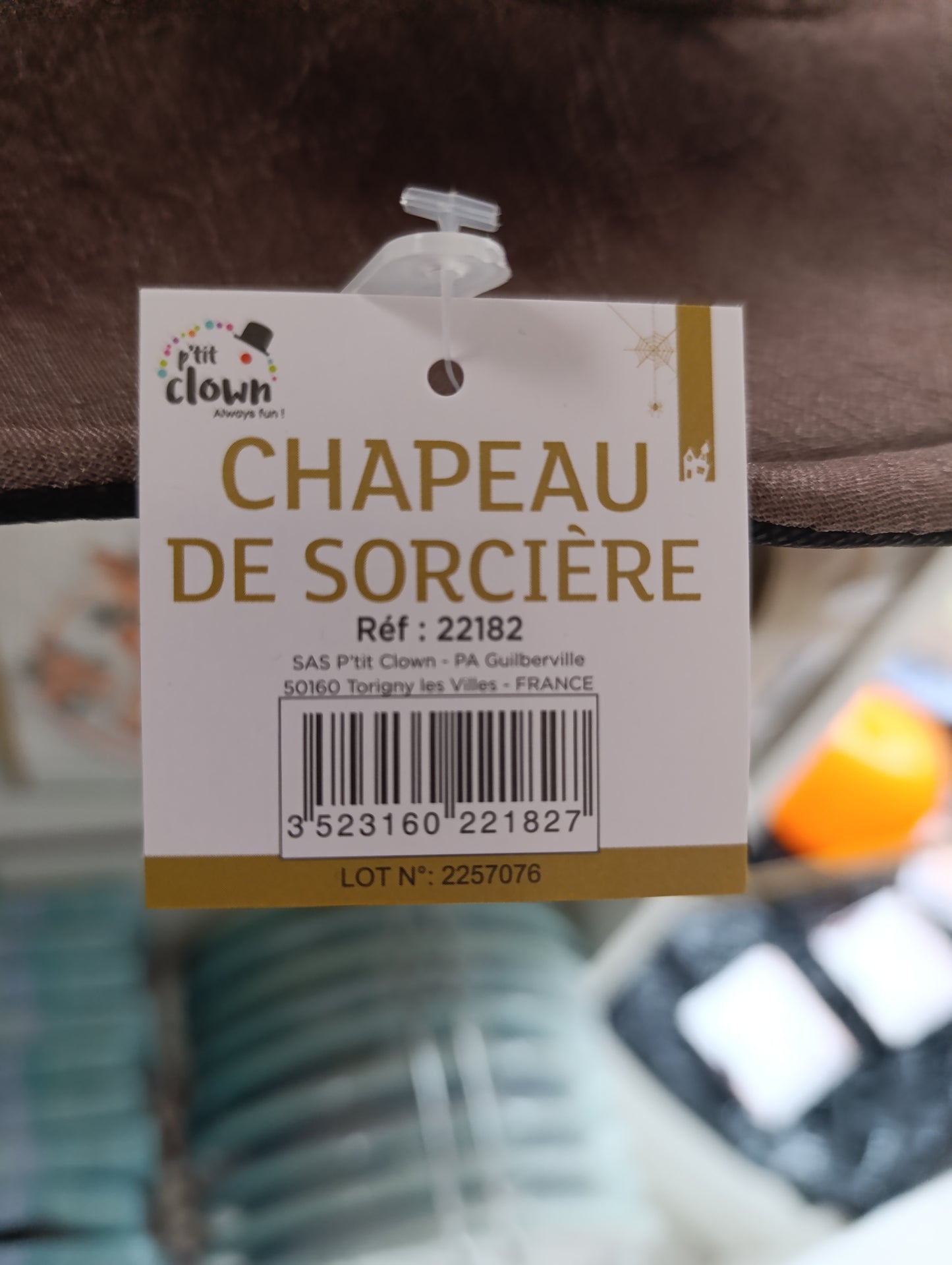 Chapeau de sorcière marron