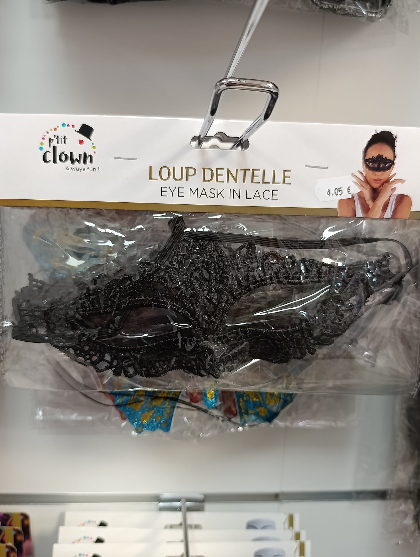 Loup dentelle noir