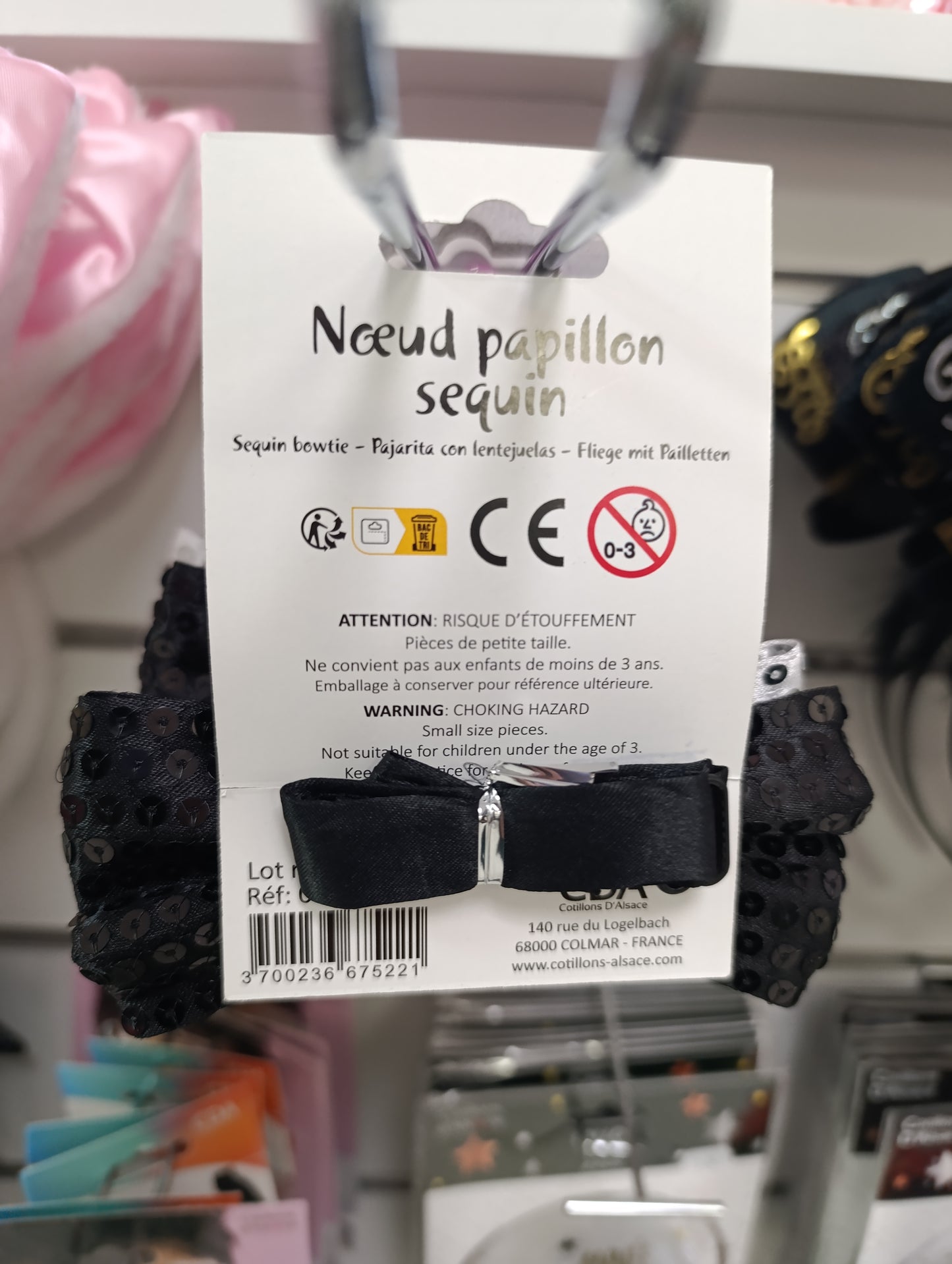 Nœud papillon noir à sequins